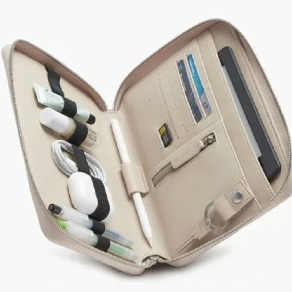 NWT Monos Metro Folio Kit - Ivory (Vegan Leather)